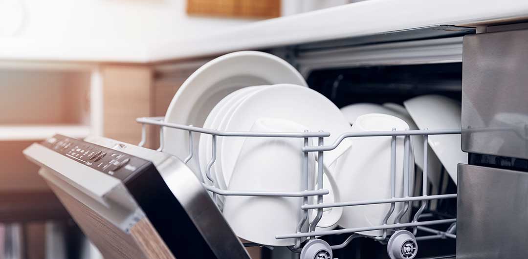 How does a dishwasher work?